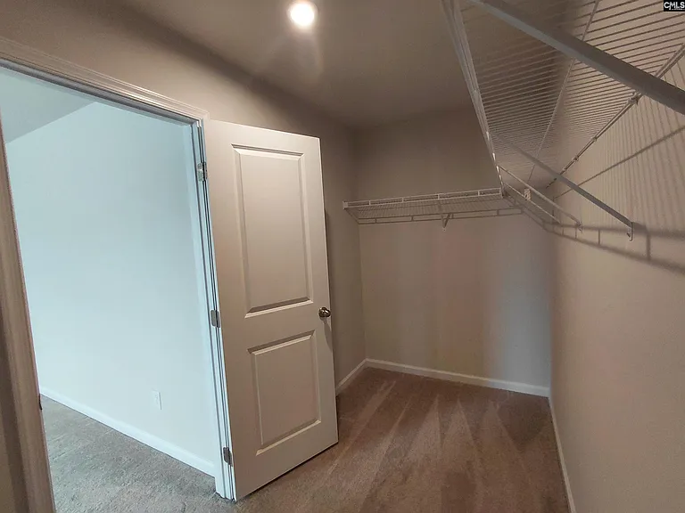 329 Saskatoon Dr — Photo 14