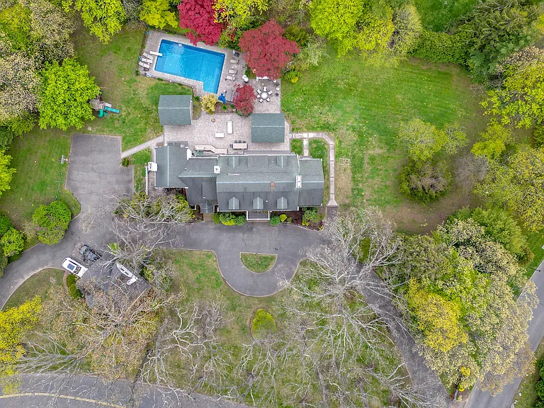 105 Everit Ave — Photo 41
