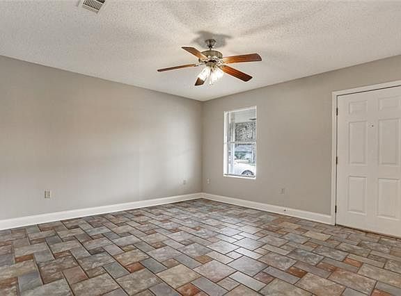 5th image of 126 Village Dr #126