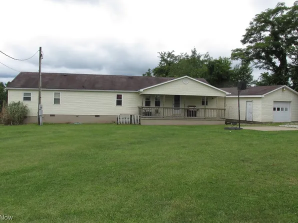 3272 Pike Rd, Saint Marys, WV 26170