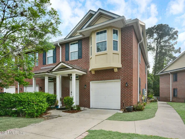 1537 LANDAU Road, Jacksonville, FL 32225