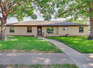 1901 Westridge Dr, Plano, TX 75075