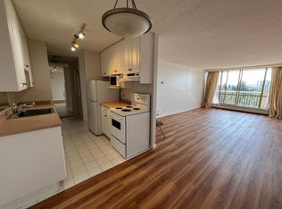 2012 Fullerton Ave #1213, North Vancouver, BC V7P3E3