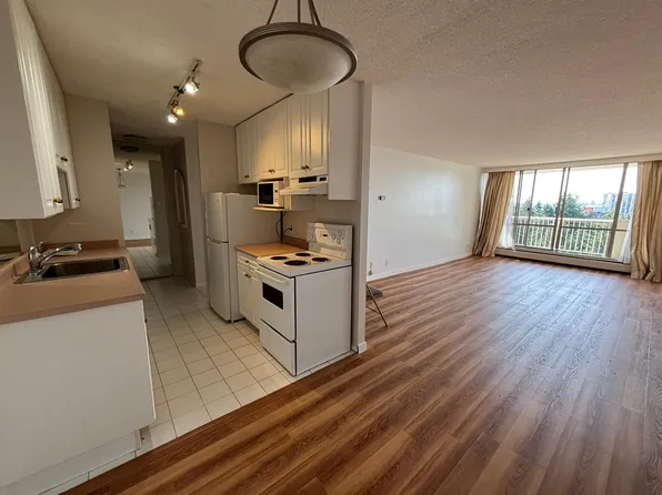 2012 Fullerton Ave, North Vancouver, BC