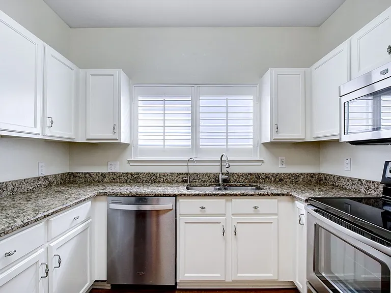 2619 Crown Arbor Dr — Photo 11