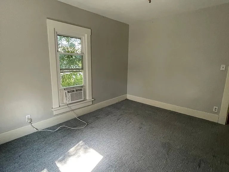 520 State St — Photo 17