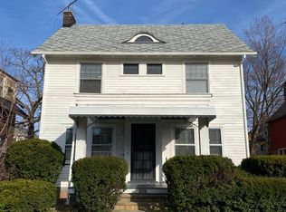 15242 Lake Shore Blvd, Cleveland, OH
