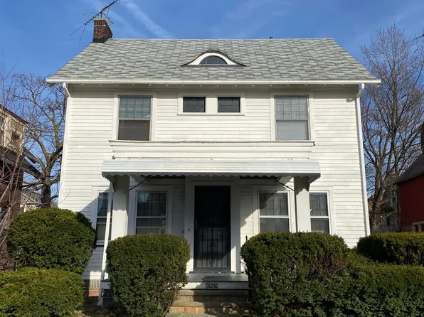 15242 Lake Shore Blvd, Cleveland, OH 44110