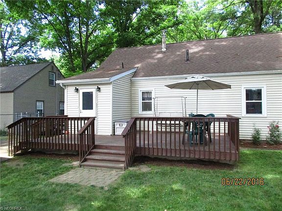 5th image of 1844 Maplewood St NE