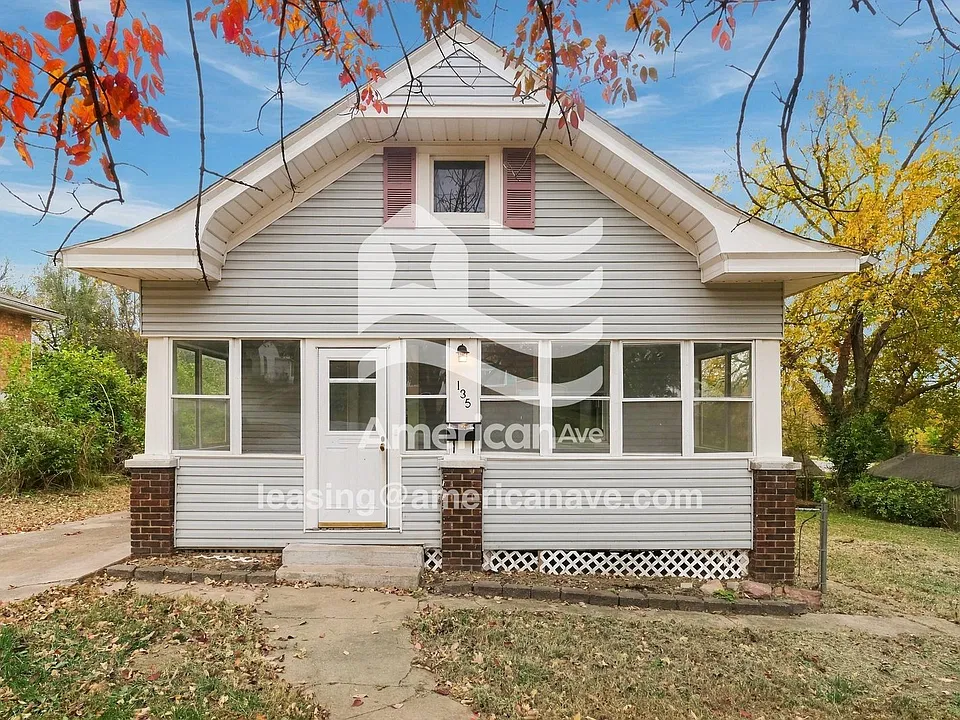 135 S Crescent Ave