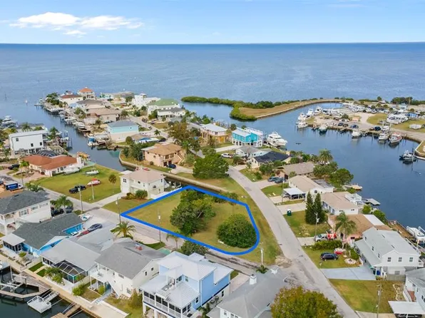 6535 Yvette Dr Lot 46, Hudson, FL 34667