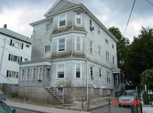 61 Division St, Fall River, MA 02721