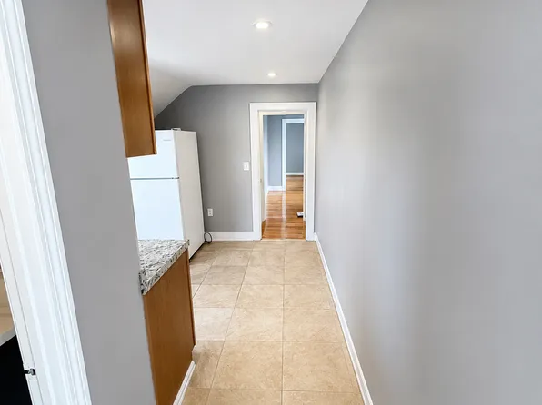 61 Henry Ave #3, Lynn, MA 01902