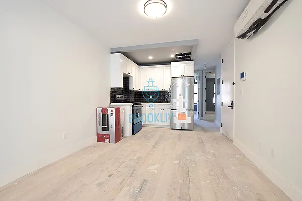 Rented by null | media 38