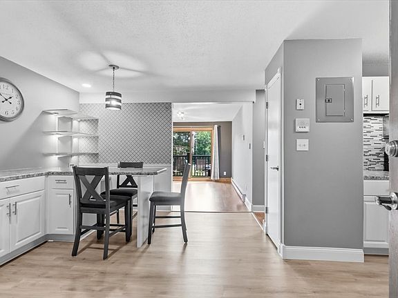 5th image of 2 Karena Dr APT 12