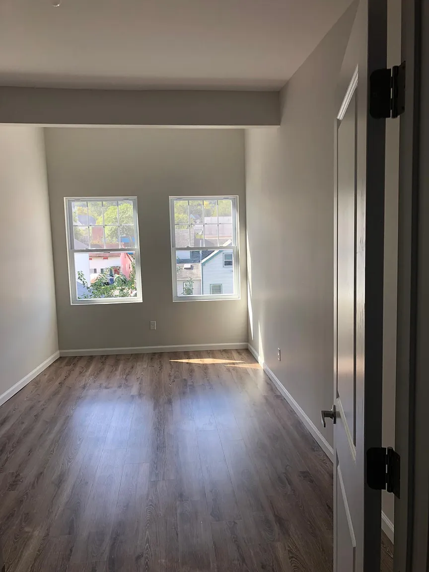 173 Broadway #201 photo 1