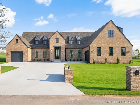 207 W 172nd St S, Mounds, OK 74047