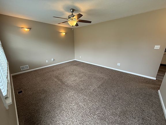 2nd image of 5507 Alicante Ln