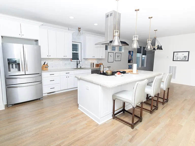 5821 Maxon Ave — Photo 8