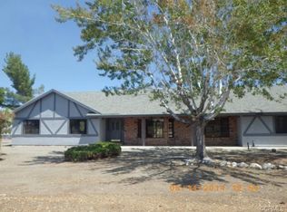10481 Nugget Rd, Phelan, CA 92371