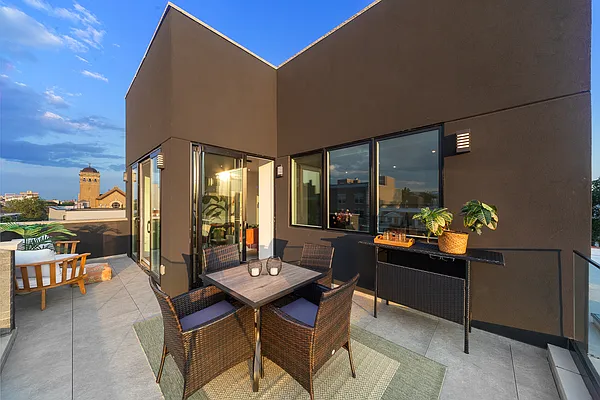 Sold by Corcoran | media 21