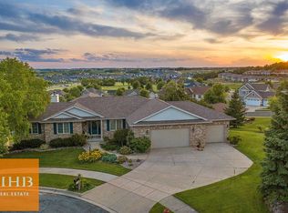 1502 Fairfax Ct, Waunakee, WI 53597