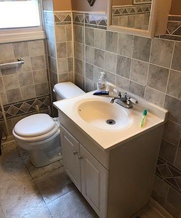 3rd image of 528 Wainwright Ave
