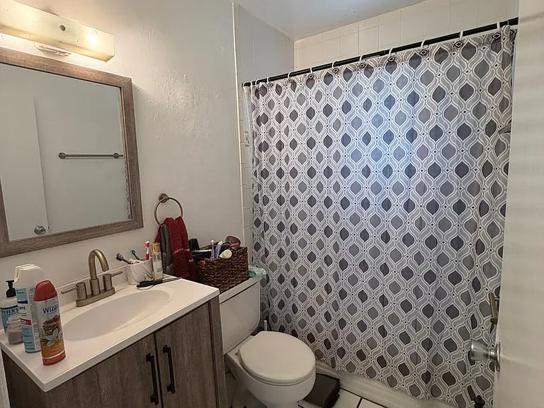 1208 S. Gadsden Street Quad — Photo 22