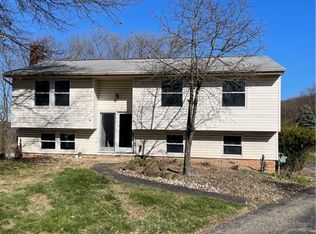 751 Skyview Dr, Cranberry Township, PA 16066
