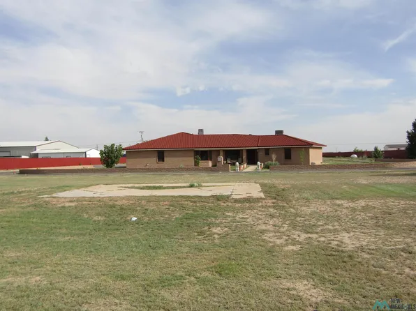 27 W Compress Rd, Artesia, NM 88210