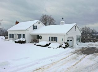 16 Mount Pleasant Dr, Brandon, VT 05733