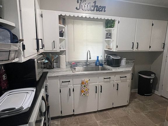 3rd image of 301 N Kirkman St