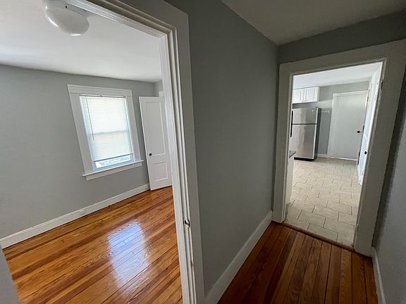 2nd image of 27 Bishop St APT 3L