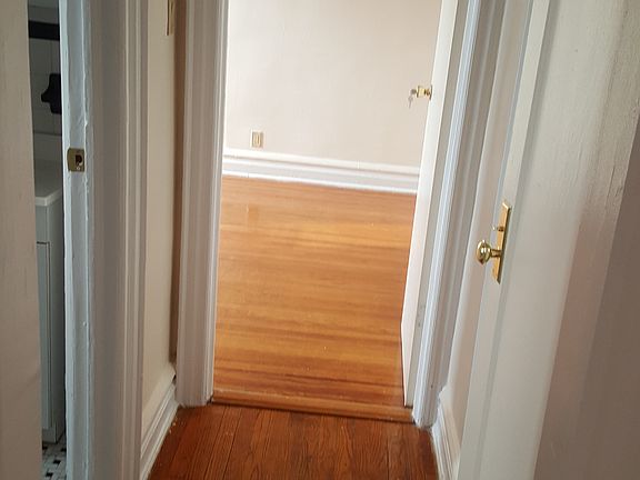 2nd image of 131 Clarkson Ave