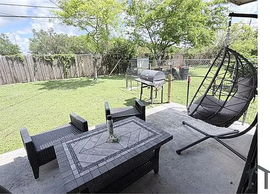 944 NW 14th St — Photo 21
