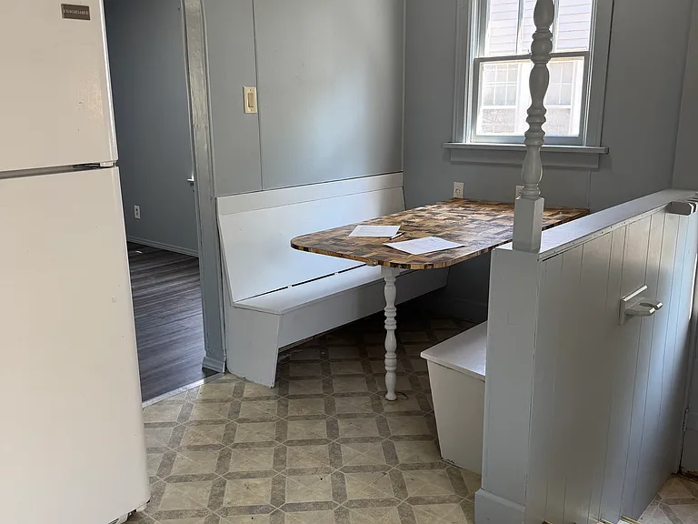 1527 N Woodland Ave — Photo 9