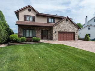 10021 278th Ave, Trevor, WI 53179