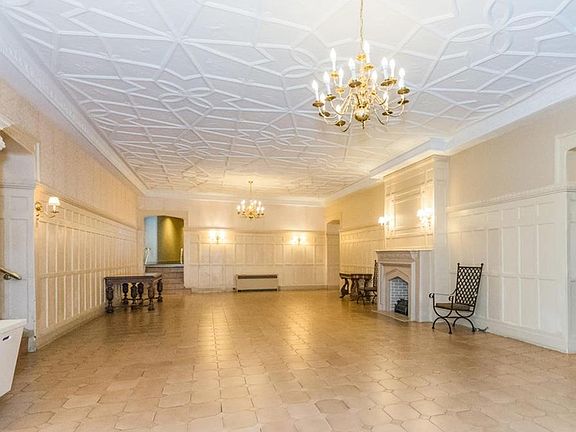 2nd image of 3875 Waldo Ave APT 5D