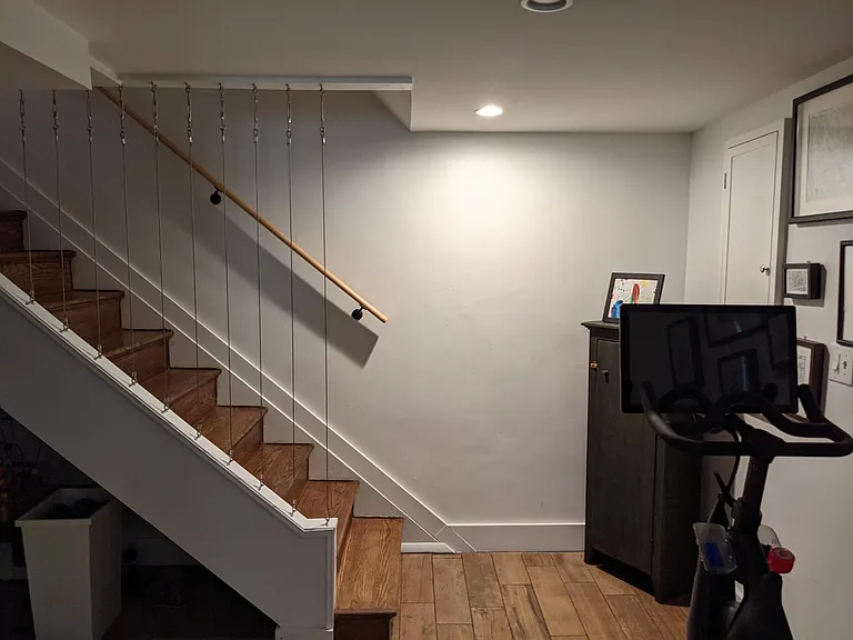 215 Hawaii Ave NE — Photo 7