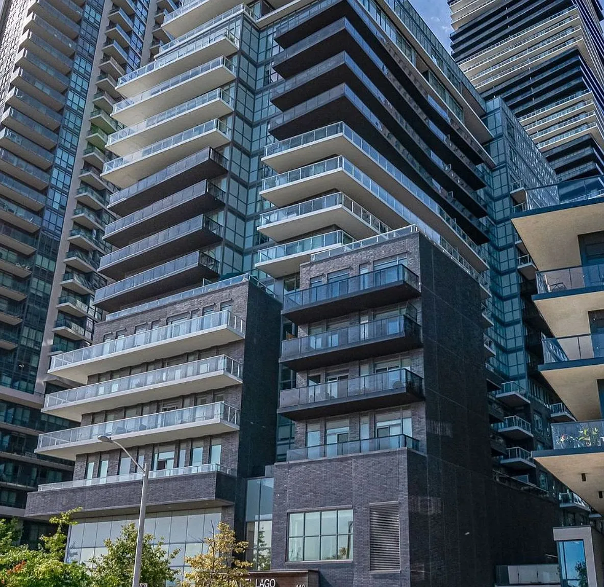 110 Marine Parade Dr — Photo 1