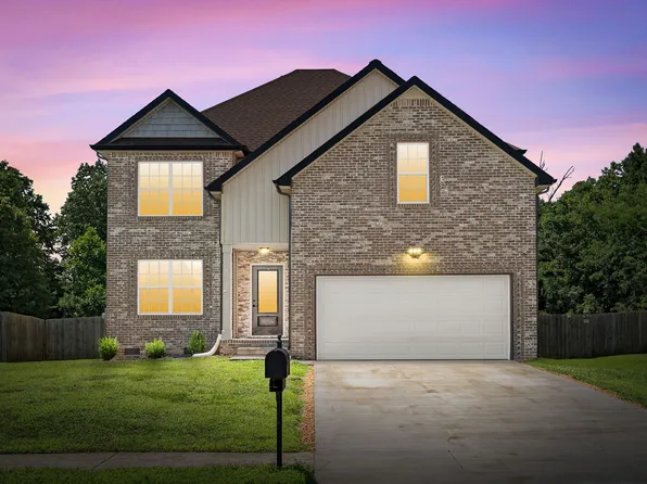 789 Banister Dr, Clarksville, TN 37042
