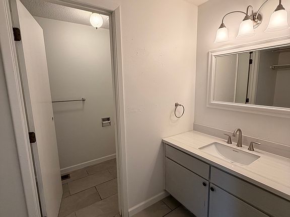 2nd image of 1641 Whitehall Dr