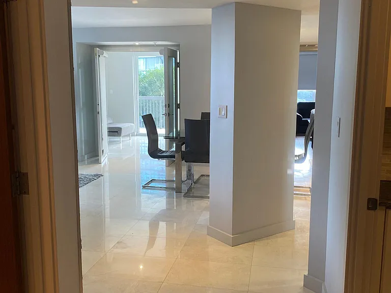 2333 Brickell Ave #306 — Photo 7