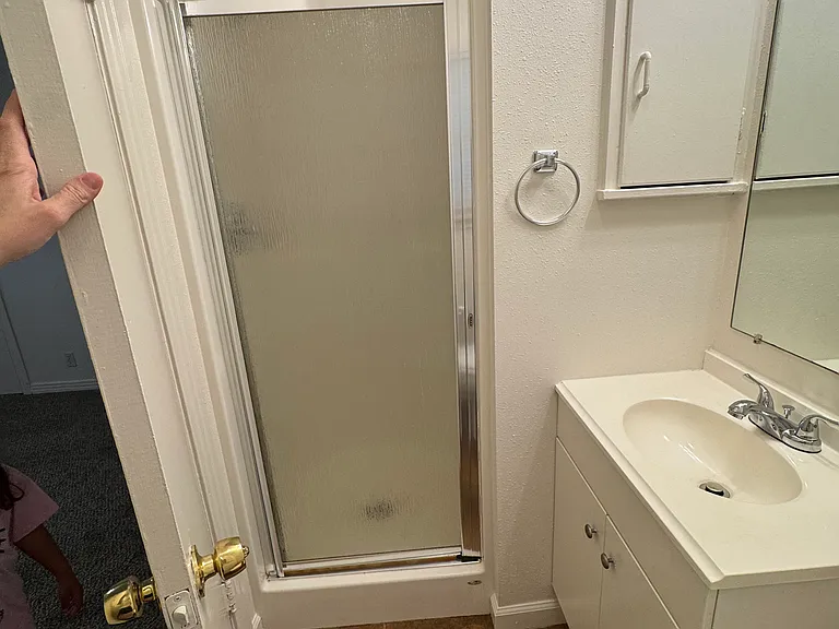 1601 Graham Dr — Photo 7