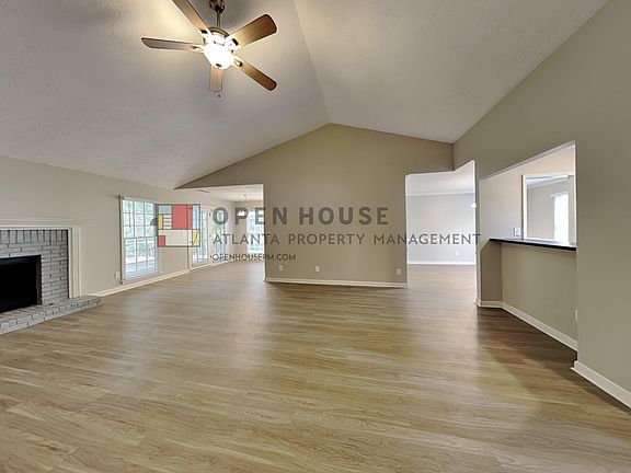 3rd image of 250 Hersfeld Ct