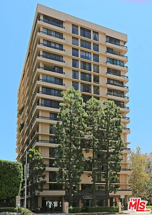 2 bed, 2.0 bath, 1312 sqft, $5,400 — Photo 2