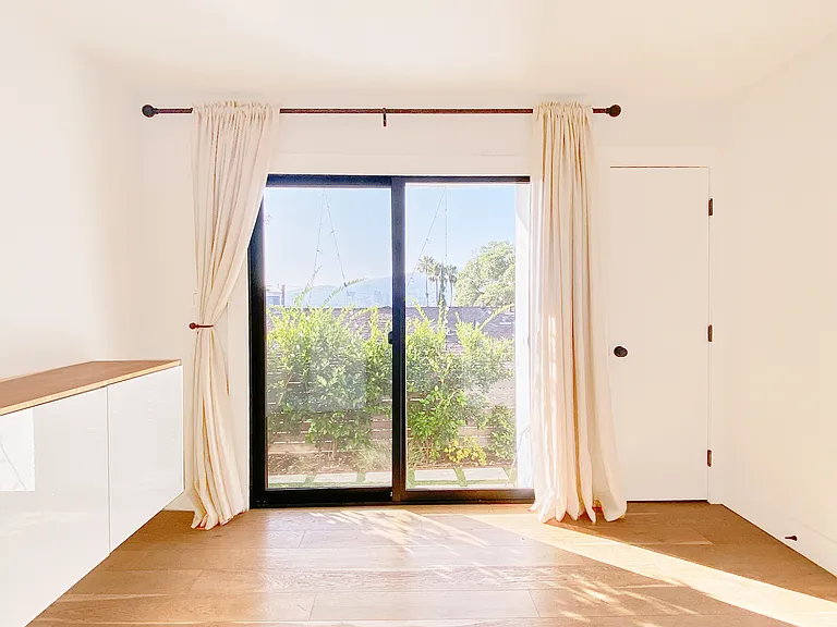1133 Berkeley Dr — Photo 14