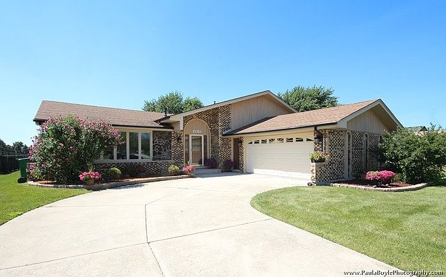 1st image of 15318 Trailside Dr