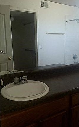 3rd image of 400 Nighthaven St