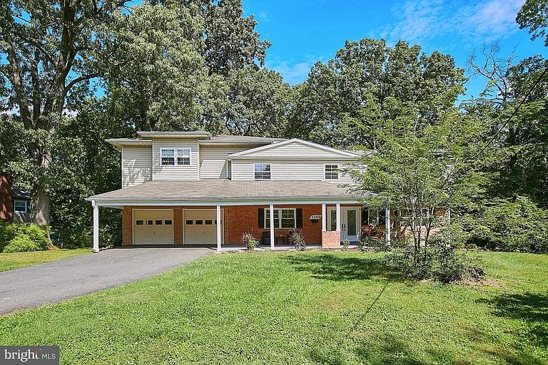1st image of 3409 Greentree Dr